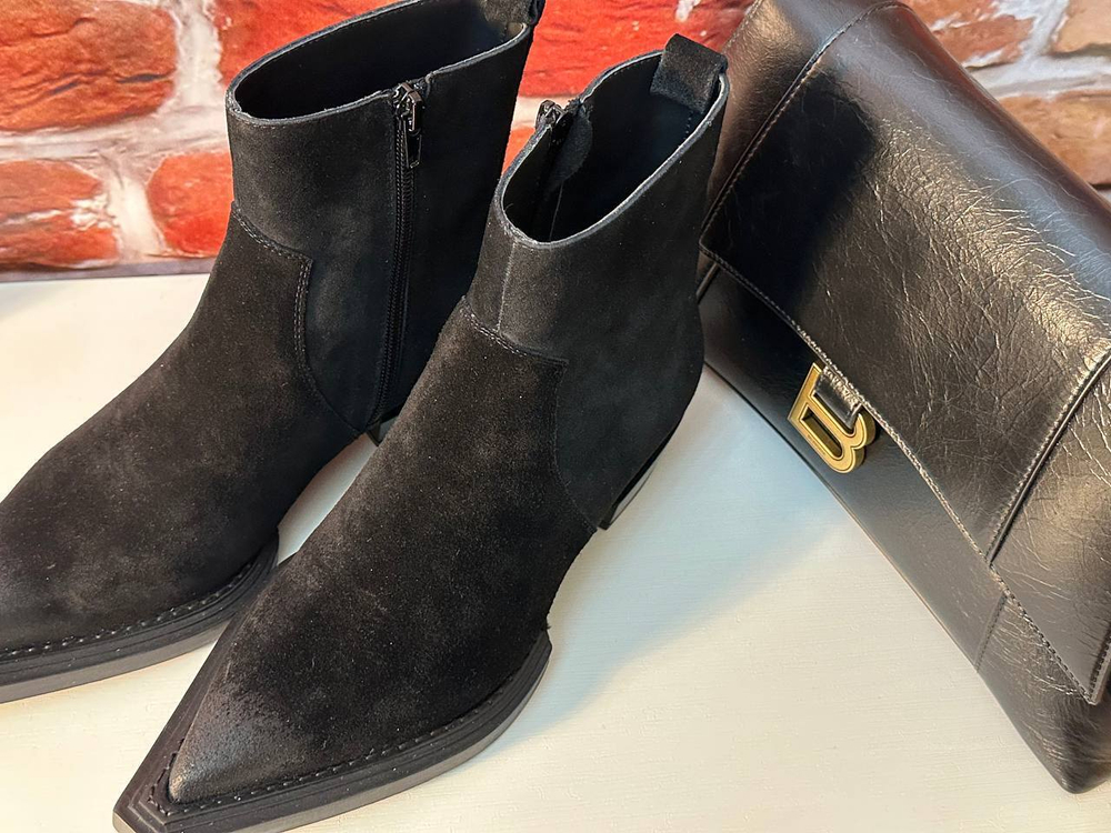Казаки Balenciaga