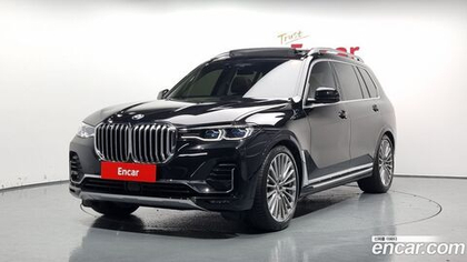 BMW X7 (G07) xDrive 40i Design Pure Excellence 7-и местный (07.2021)