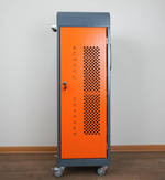 Навесной шкаф с USB выходами для зарядки 20 планшетов