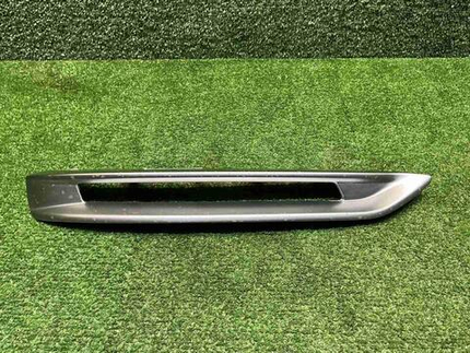 Накладка ПТФ левая Mercedes M W166 (2011-2015) AMG