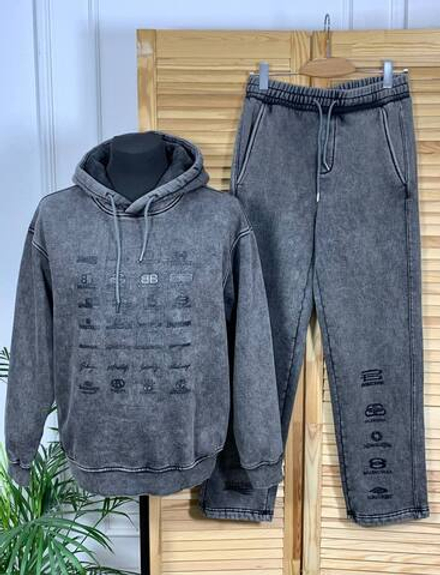 Костюм Balenciaga