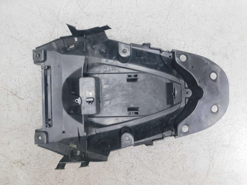 Подкрылок Suzuki Gladius SFV400 VK58A 63111-44H0