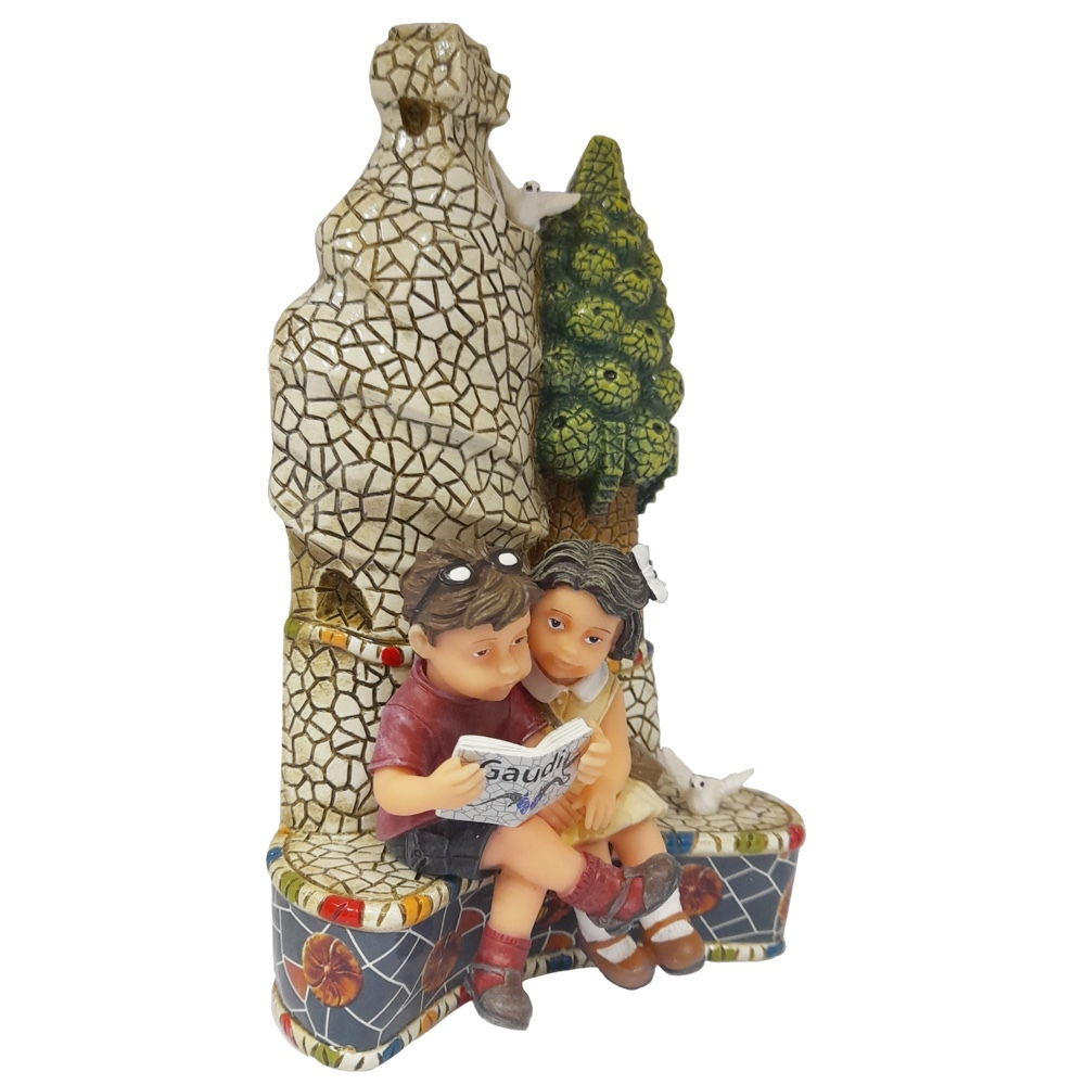 Статуэтка Книга всегда друг Nadal