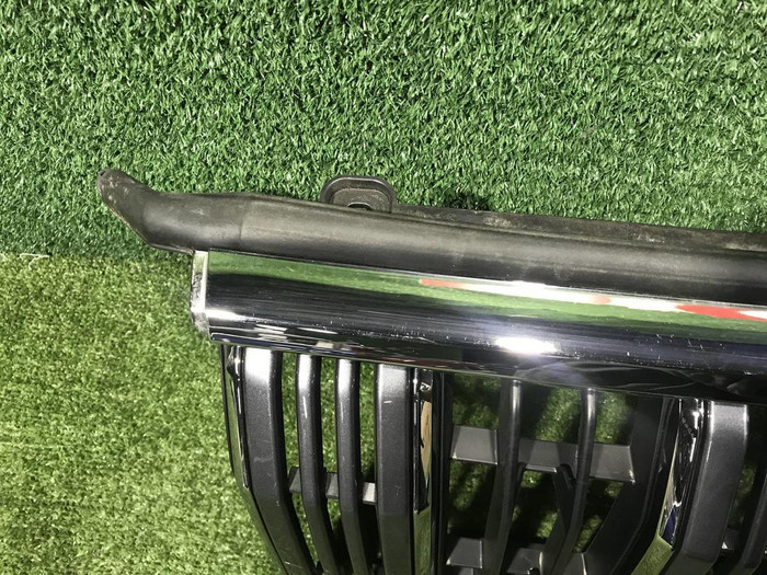 Решетка радиатора Toyota Land Cruiser Prado 150 (2017-н.в.)