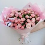 Бомбастик Пионовидные кустовые розы в стильной упаковке