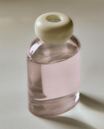 Zara Home MUSKY LILY REED DIFFUSERS — ароматический диффузор с тростниковыми палочками, Мускусный Лилия, 120 мл