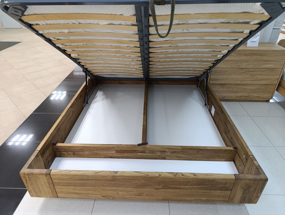 Кровать Obolo из массива дуба (под подъемный механизм)