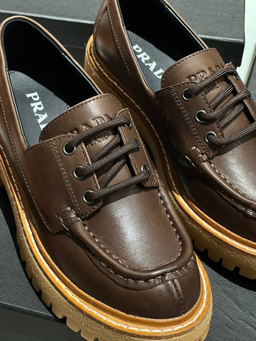 Лоферы Prada