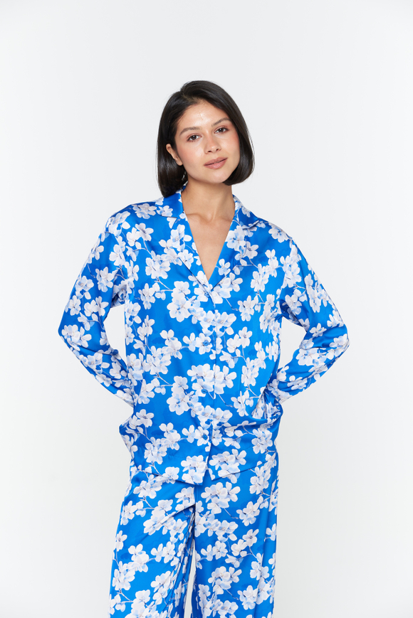 Шелковая блуза с цветами