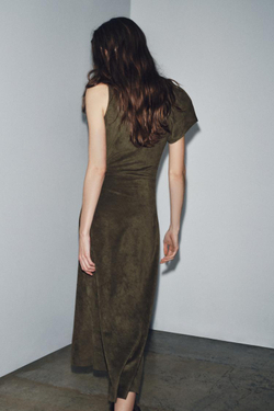 ZARA АСИММЕТРИЧНОЕ ПЛАТЬЕ ИЗ ИСКУССТВЕННОЙ ЗАМШИ, ХАКИ