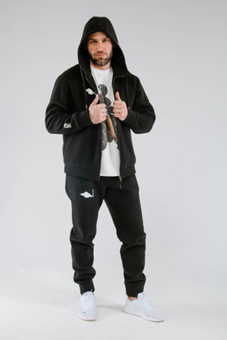 Спортивный костюм с кофтой на молнии утеплённый