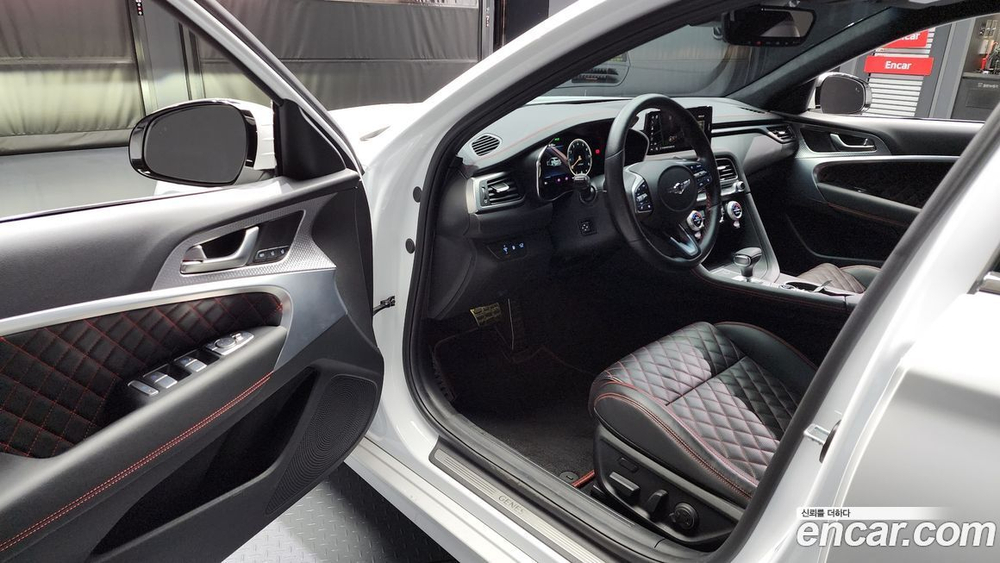 Genesis The New G70 Бензин 3.3T 2WD (04.2022)