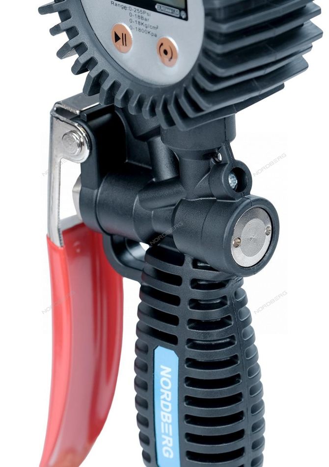 NORDBERG (Ti63) Пистолет для подкачки шин с цифровым манометром