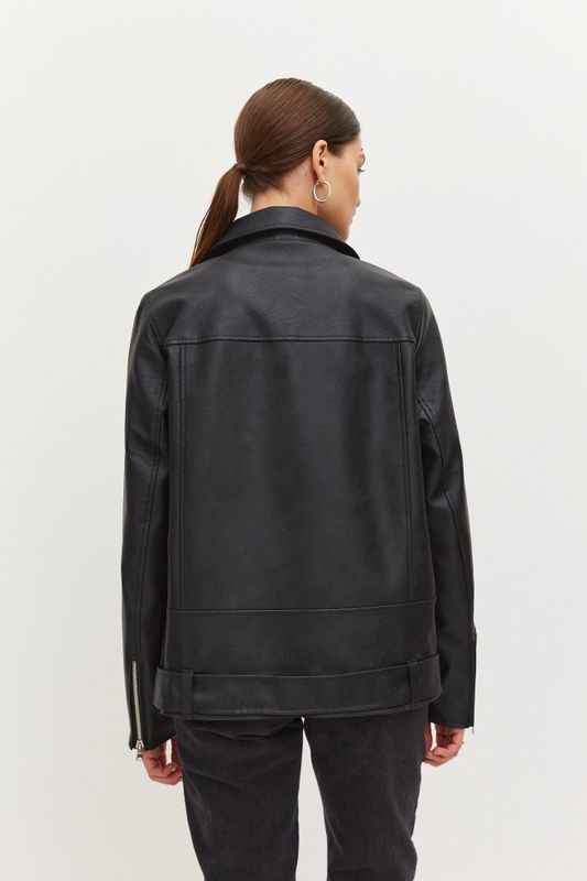 Куртка из экокожи, черный