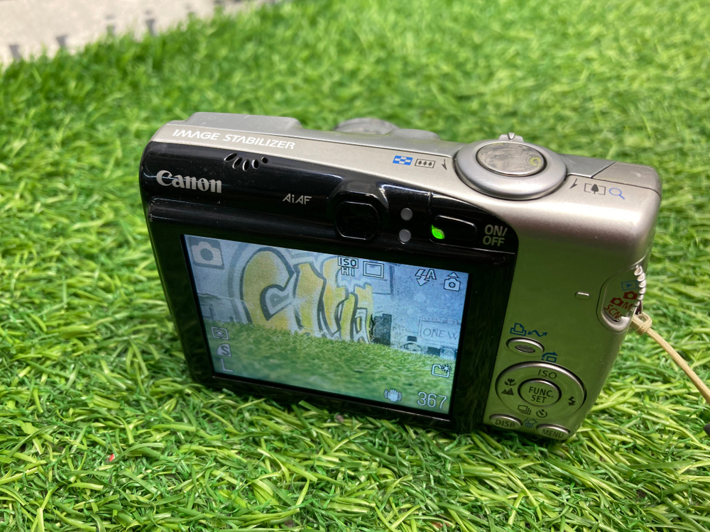Canon Digital IXUS 800 IS