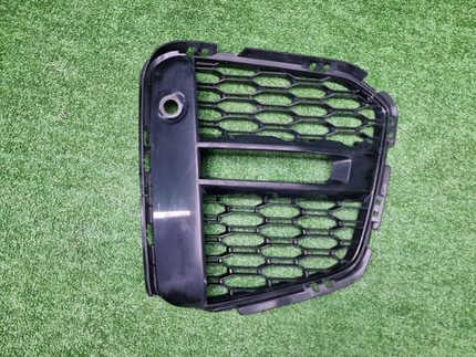 Решетка бампера левая BMW X1 F48 (19-22) M-paket