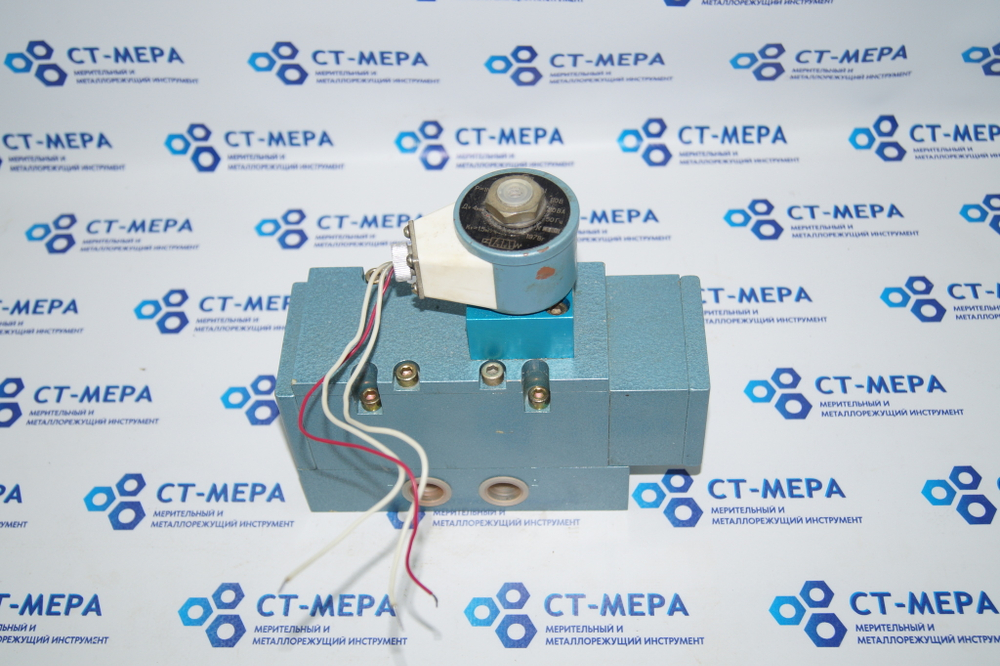 Пневмораспределитель 4152550111-03 ГОСТ 21251-75