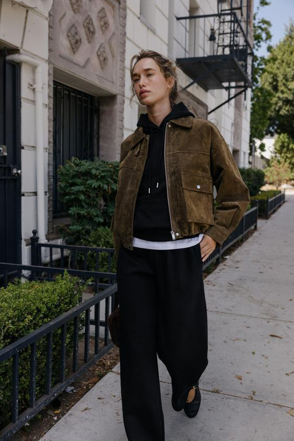 ZARA БАЗОВЫЕ БРЮКИ ИЗ МЯГКОЙ ТКАНИ, ЧЕРНЫЙ