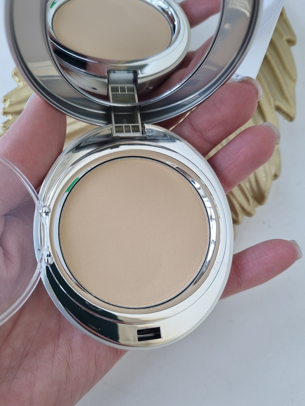 Пудра для светлой кожи со сменным блоком Enough Collagen Whitening Moisture SPF30 PA+++ 21 тон