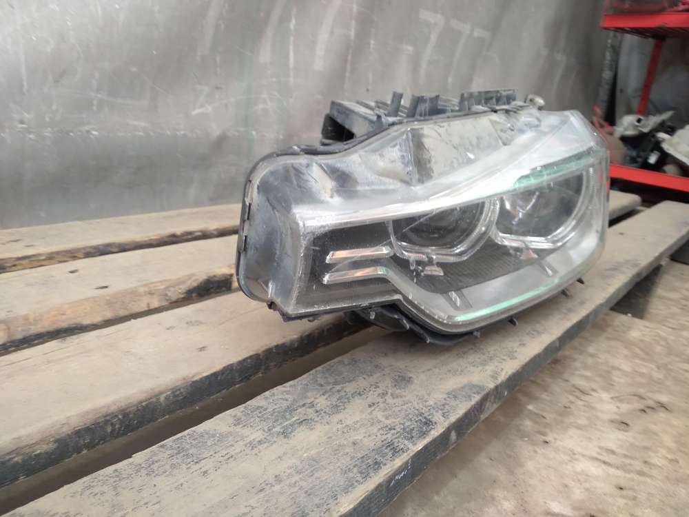 Фара левая ксенон BMW 3-Series (F30) 11-16 Б/У Оригинал 63117314531