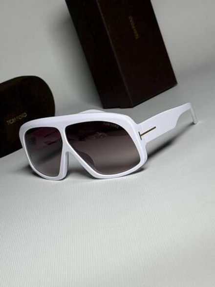 Солнцезащитные очки Tom Ford