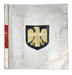 Die Reichswehr. Рейхсвер. Кельн: Кёльнская сигаретная компания Haus Neuerburg, 1933.