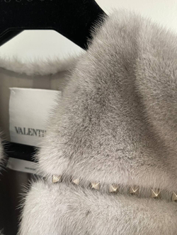 Шуба Valentino