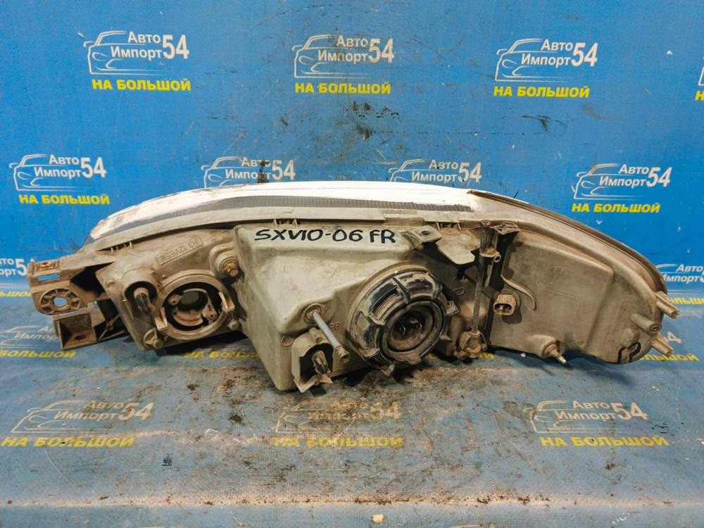 Фара передняя правая TOYOTA CAMRY 1993