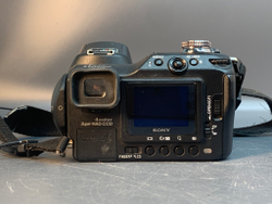 Sony DSC-F828