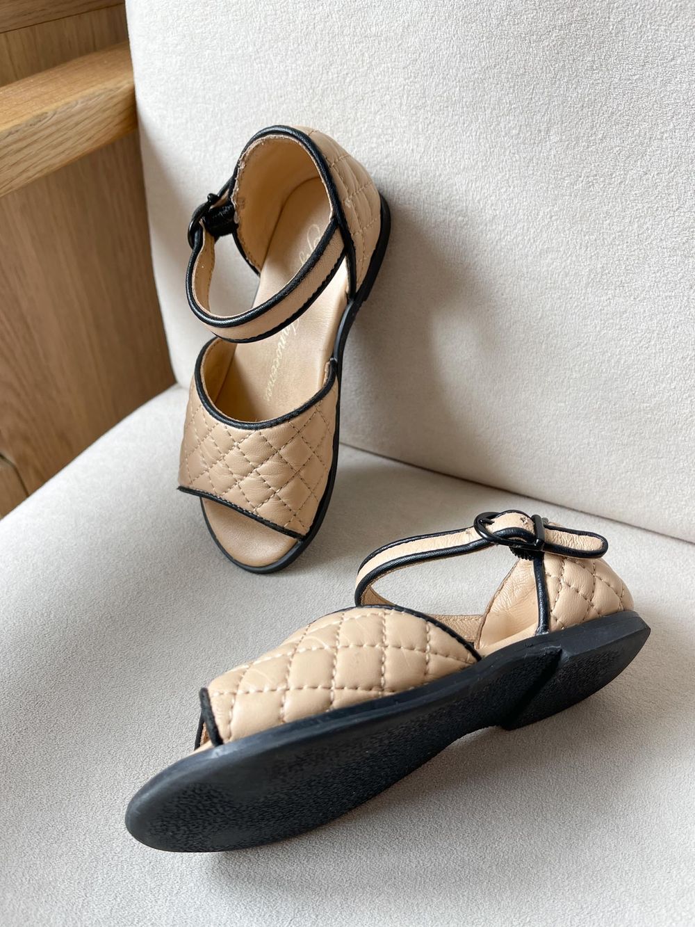 Сандалии Age of innocence