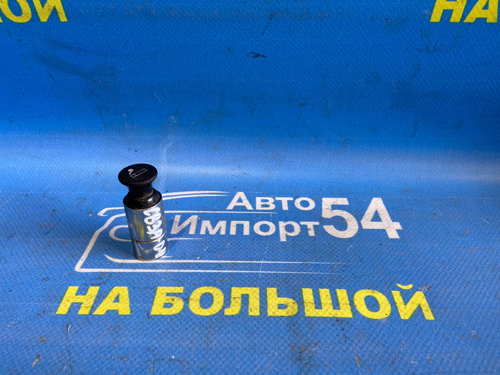 Прикуриватель MITSUBISHI LANCER 1995