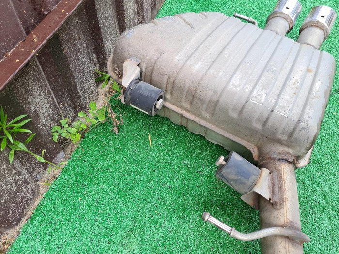 Глушитель Jaguar XE (2015-н.в.)