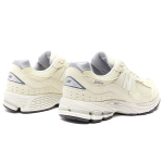 Кроссовки New Balance 2002R Bone