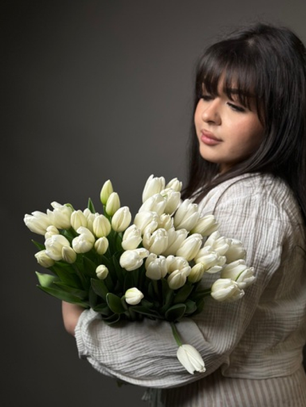 Букет белых тюльпанов "Альбатрос"