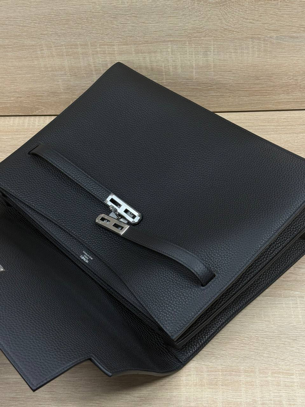 Портфель Hermes