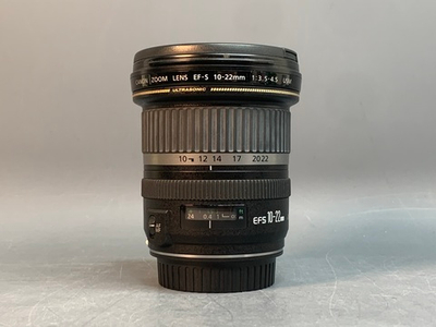 Canon EF-S 10-22mm 3.5-4.5 USM