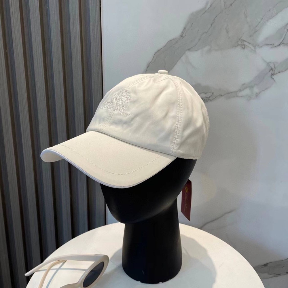 Бейсболка Loro Piana