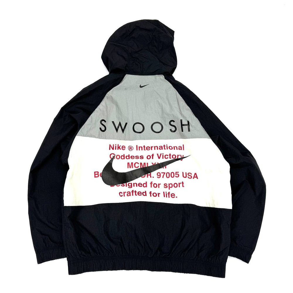 Ветровка Nike