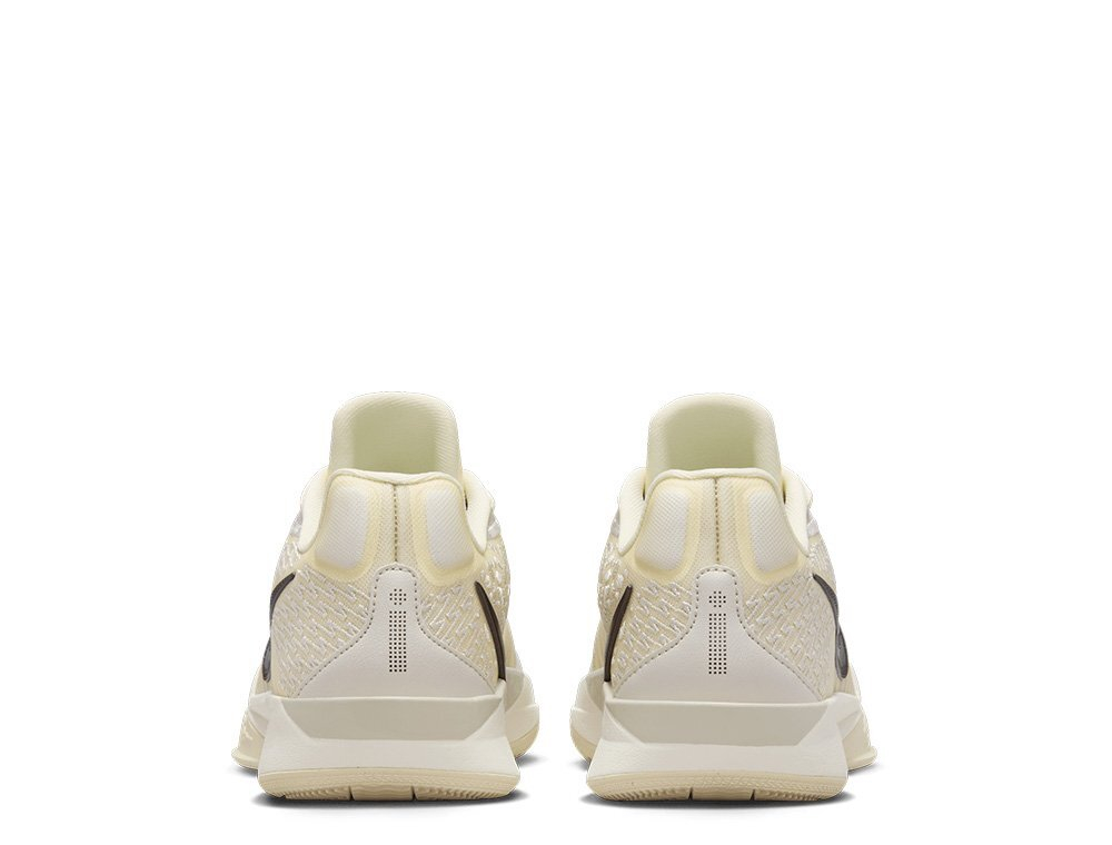 Баскетбольные кроссовки Nike Sabrina 2 Coconut Milk/Baroque Brown-Light Bone shoes