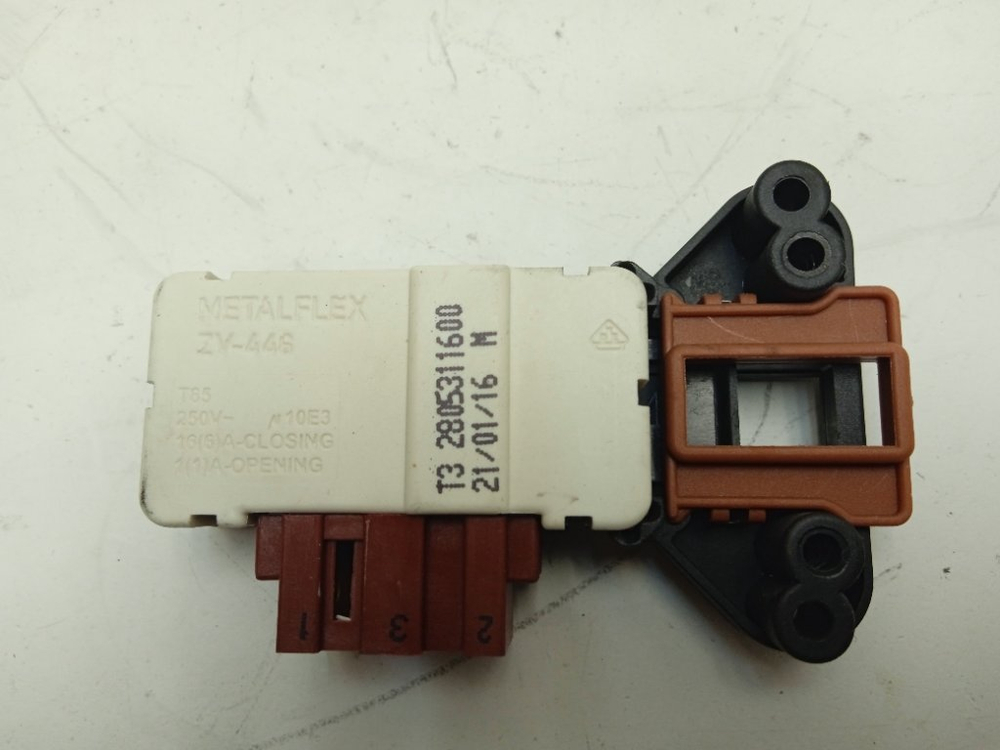 RKB68801YA кт125 Блокировка люка для стиральной машины Beko 2805311600 б/у