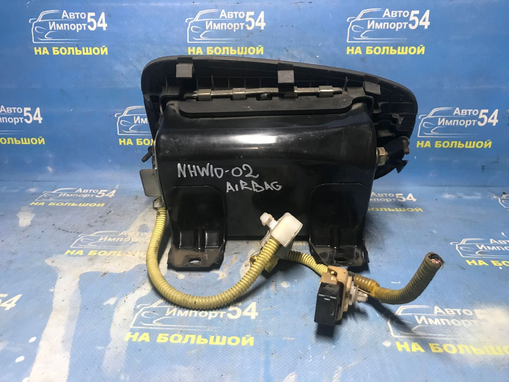 Подушка безопасности пассажирская TOYOTA PRIUS 1999