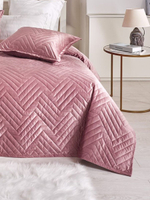 Покрывало на кровать, стеганое, поплин с размерами 215х220