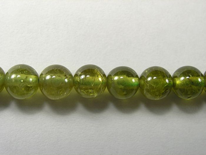 Бусина из граната зеленого (гроссуляра), шар гладкий 6 мм
