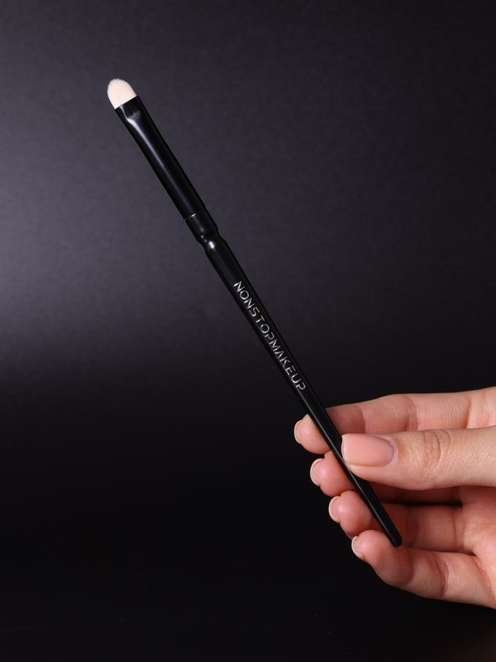 NONSTOPMAKEUP BS10 Perfect Pout Lip Brush, Кисть для макияжа губ. Премиум синтетика, черная, 1 шт.