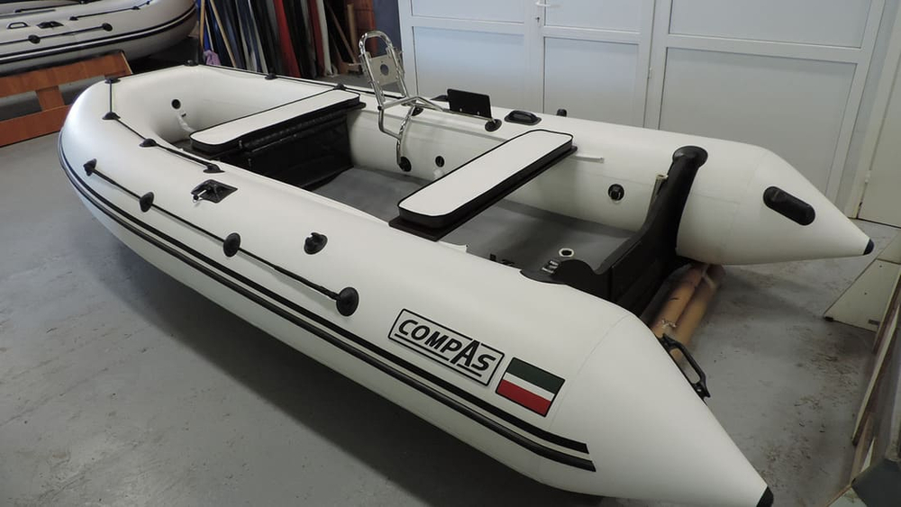 Лодка ПВХ COMPAS 430