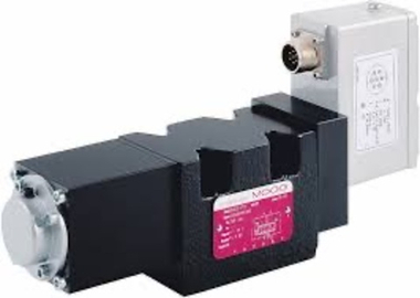 D634-1001 P60KA6MOVSM2 - Сервоклапан Moog (восстановленный)