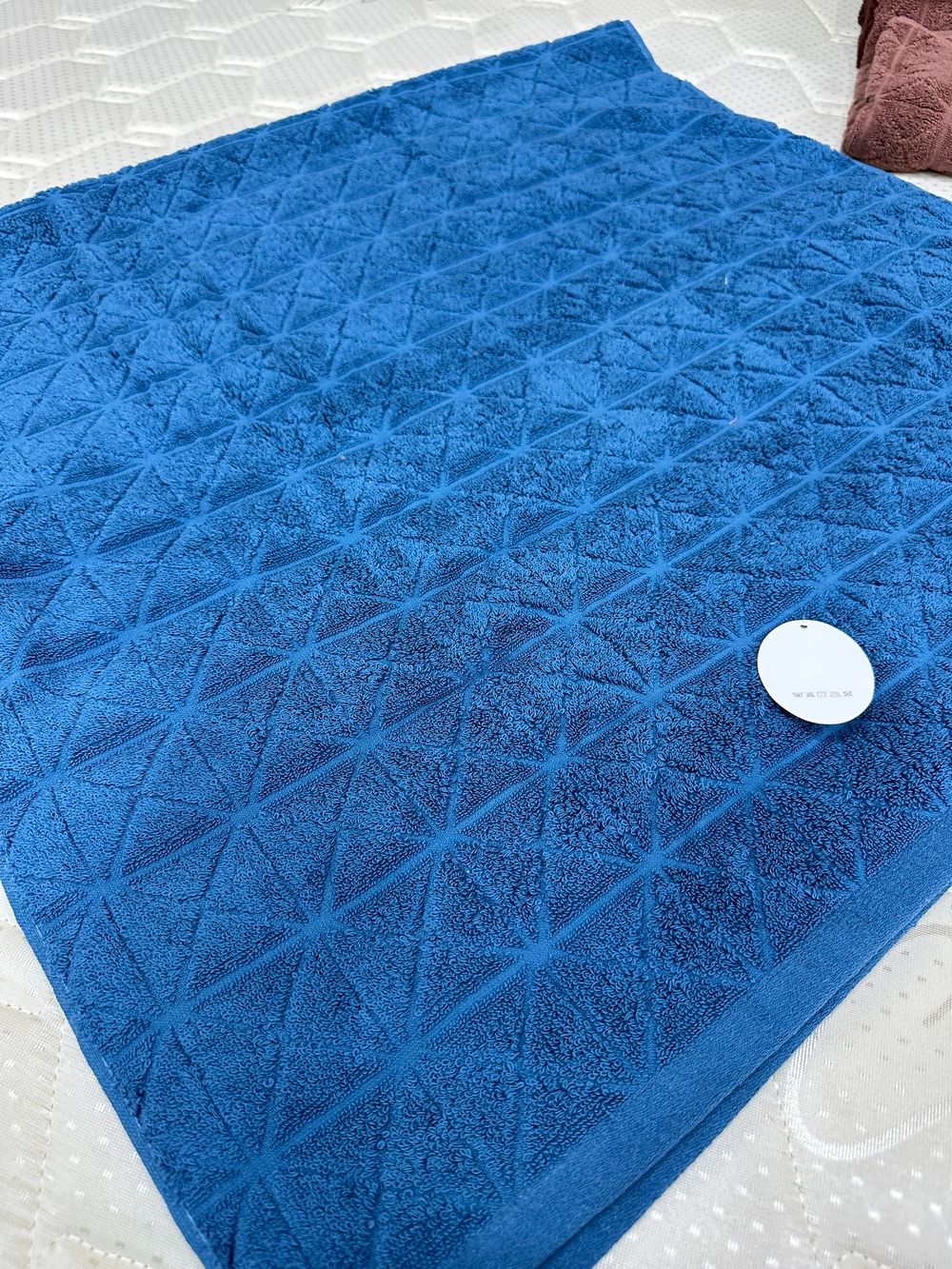 Пол Кит Бан ХАЙЛЮКС