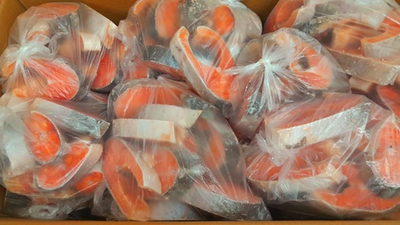 Форель распиленная стейками