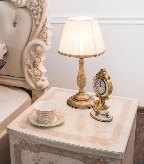 Тумба прикроватная ПАТРИСИЯ корень крем глянец