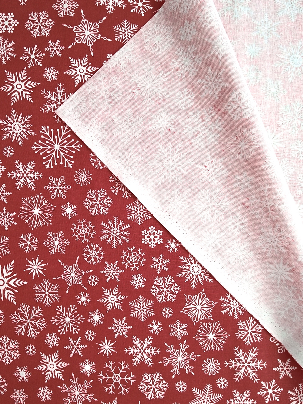 Ткань бязь плательная, рис. "Снежинки", ширина 150 см, арт. 612